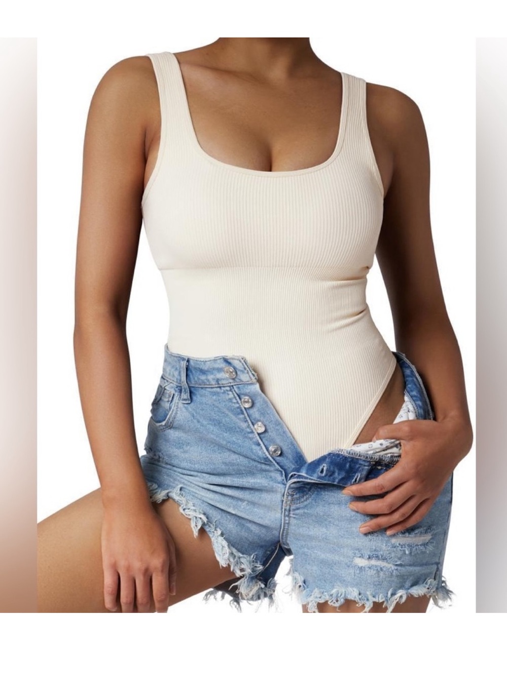 ☀️ Amazon ☀️ nude coloured ribbed bodysuit